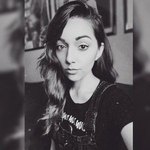 Meet your Posher, Natalie